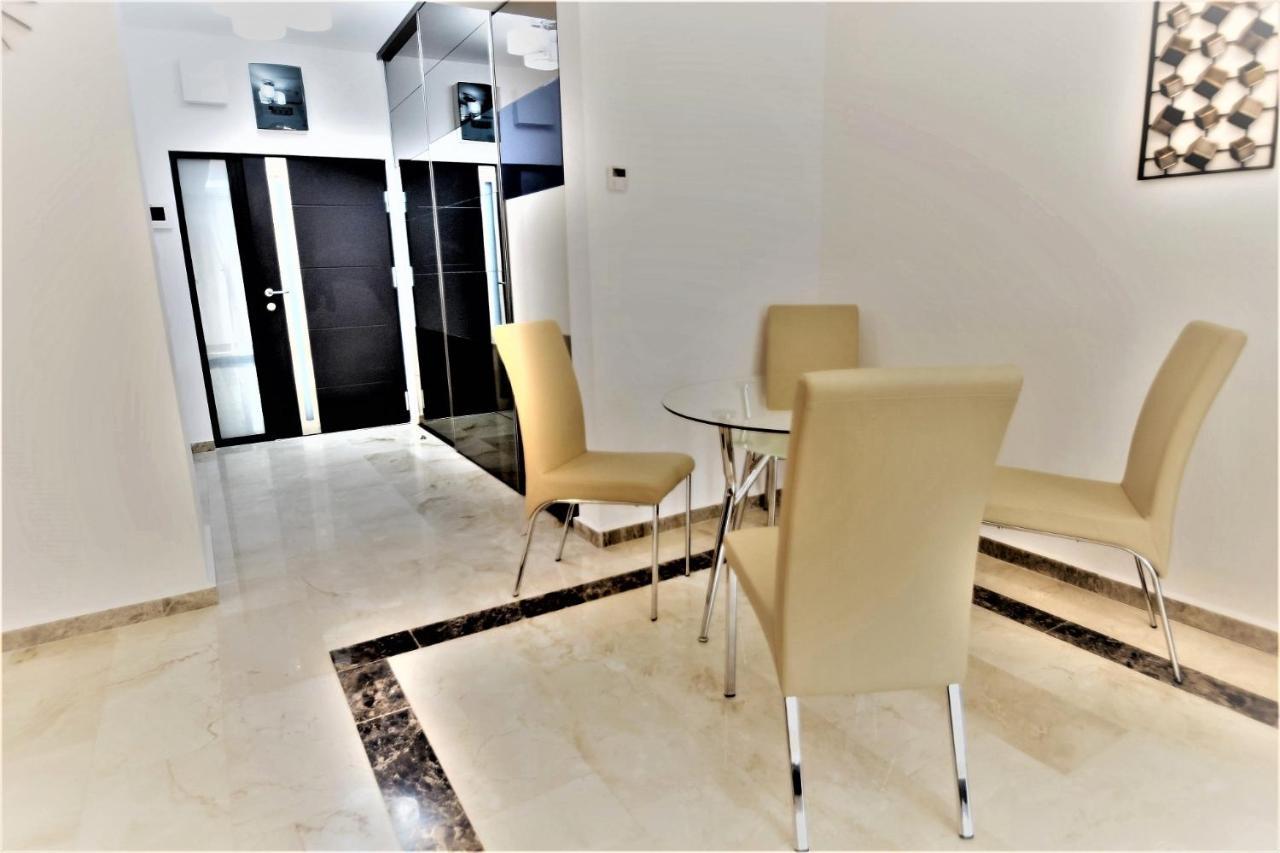 Apartament Sara Mamaia In Luxury Vila Sophia 3 Екстер'єр фото